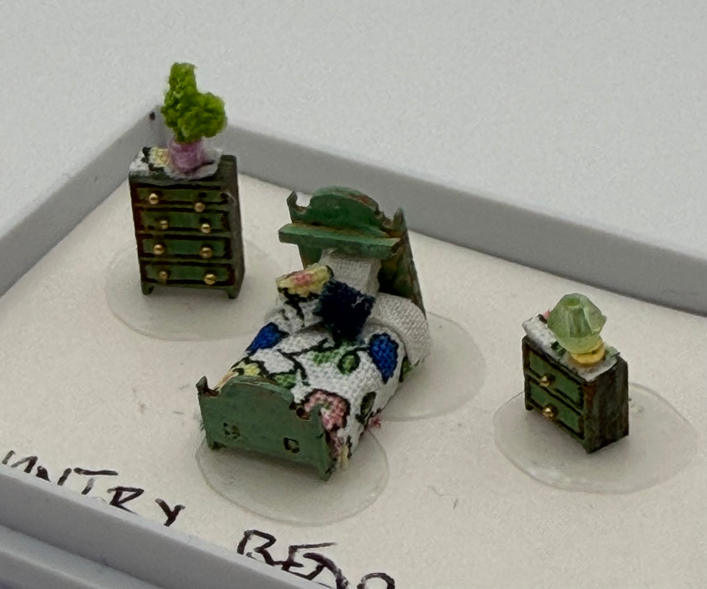 1/144th Country Childs Room set