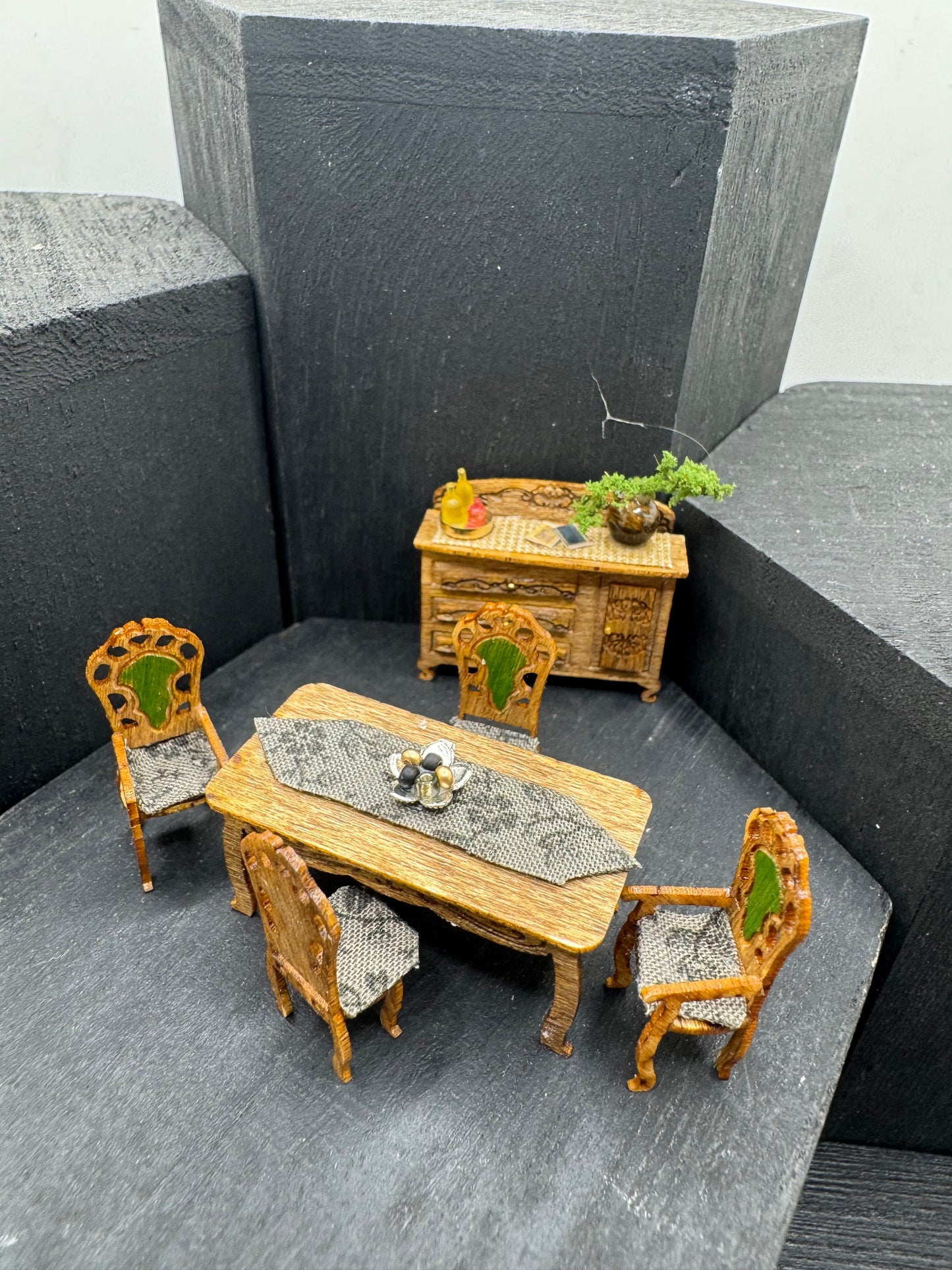 1/48th Dining Room collection