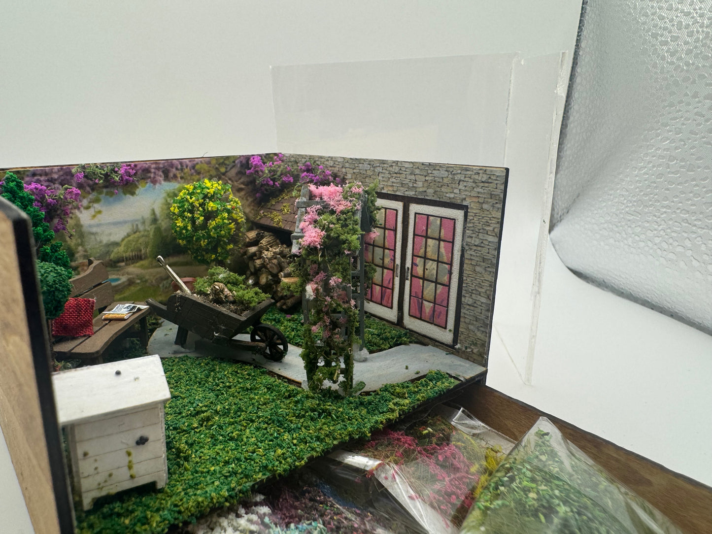 1/48th Room Box - Garden