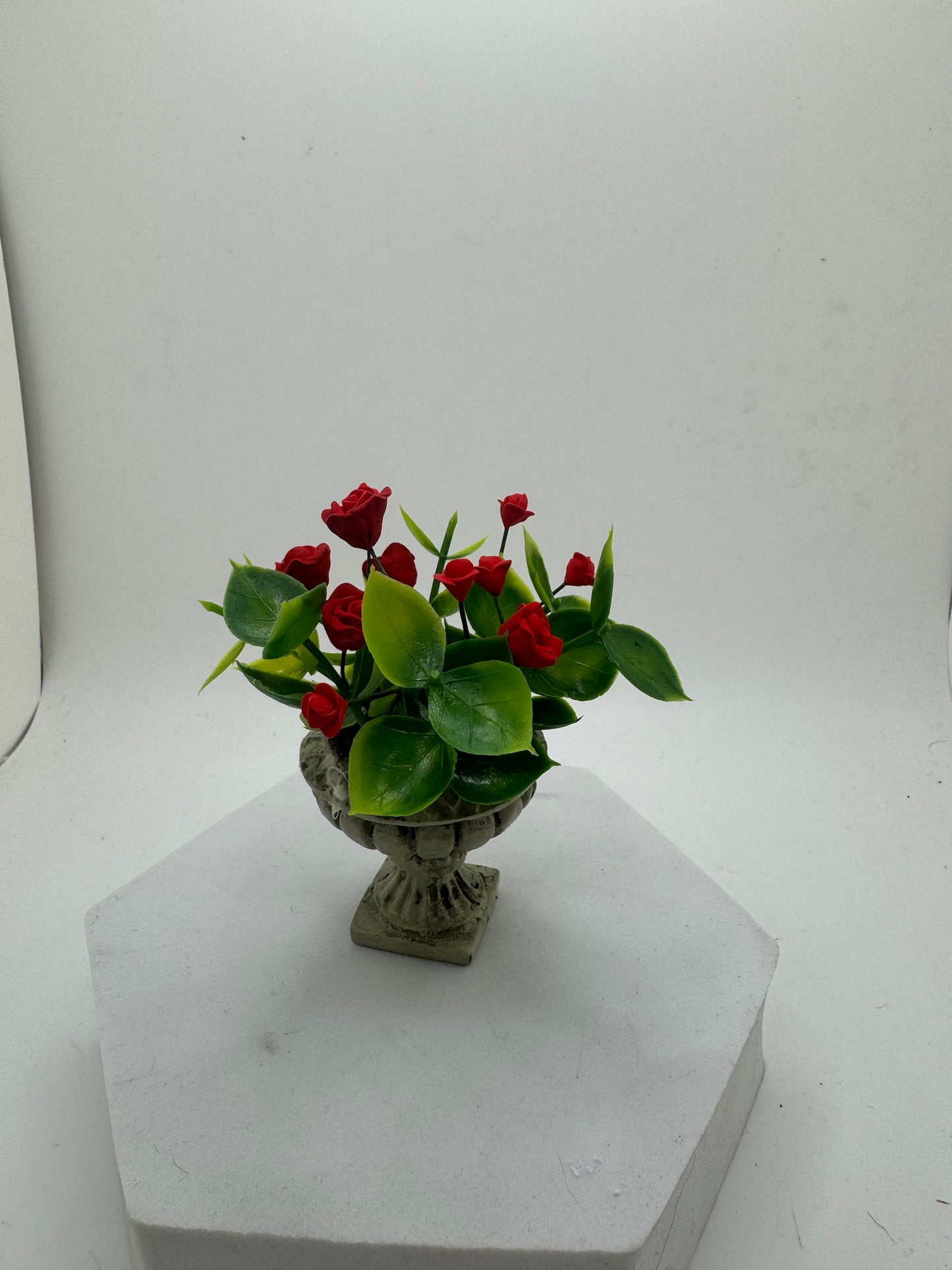 1/12th Rose Urn Planter
