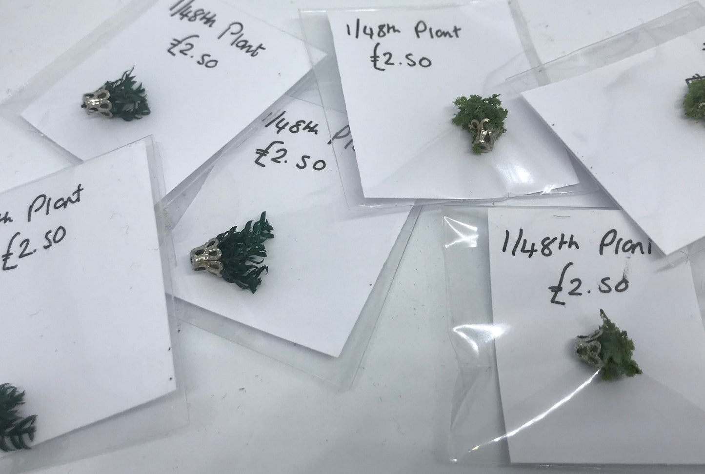 Dolls House 1/48th Plant in Pot - NEW SPRING 2018