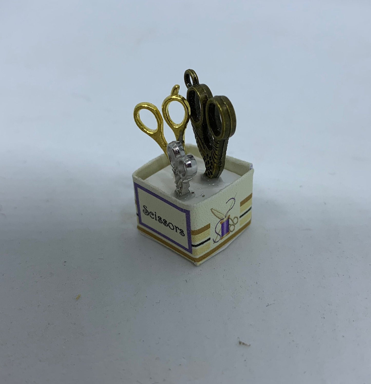 Dolls House Miniatures - Scissor Box