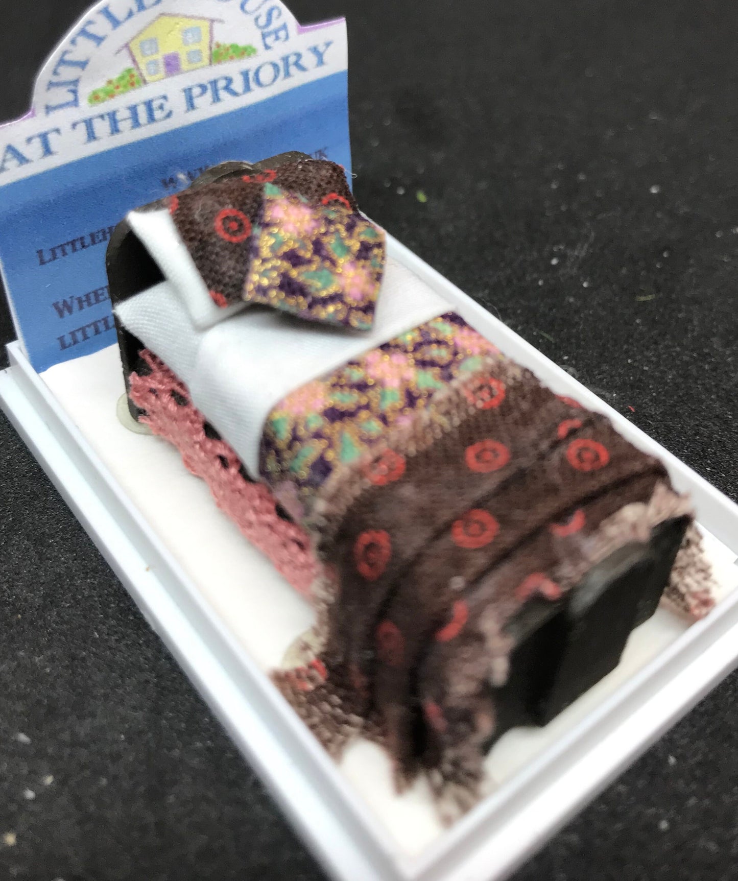 Dolls House Miniatures ( 1/48th - 1:48 - 1/4" - Quarter Inch Scale ) - Hand Made - Single Bed -Marie -