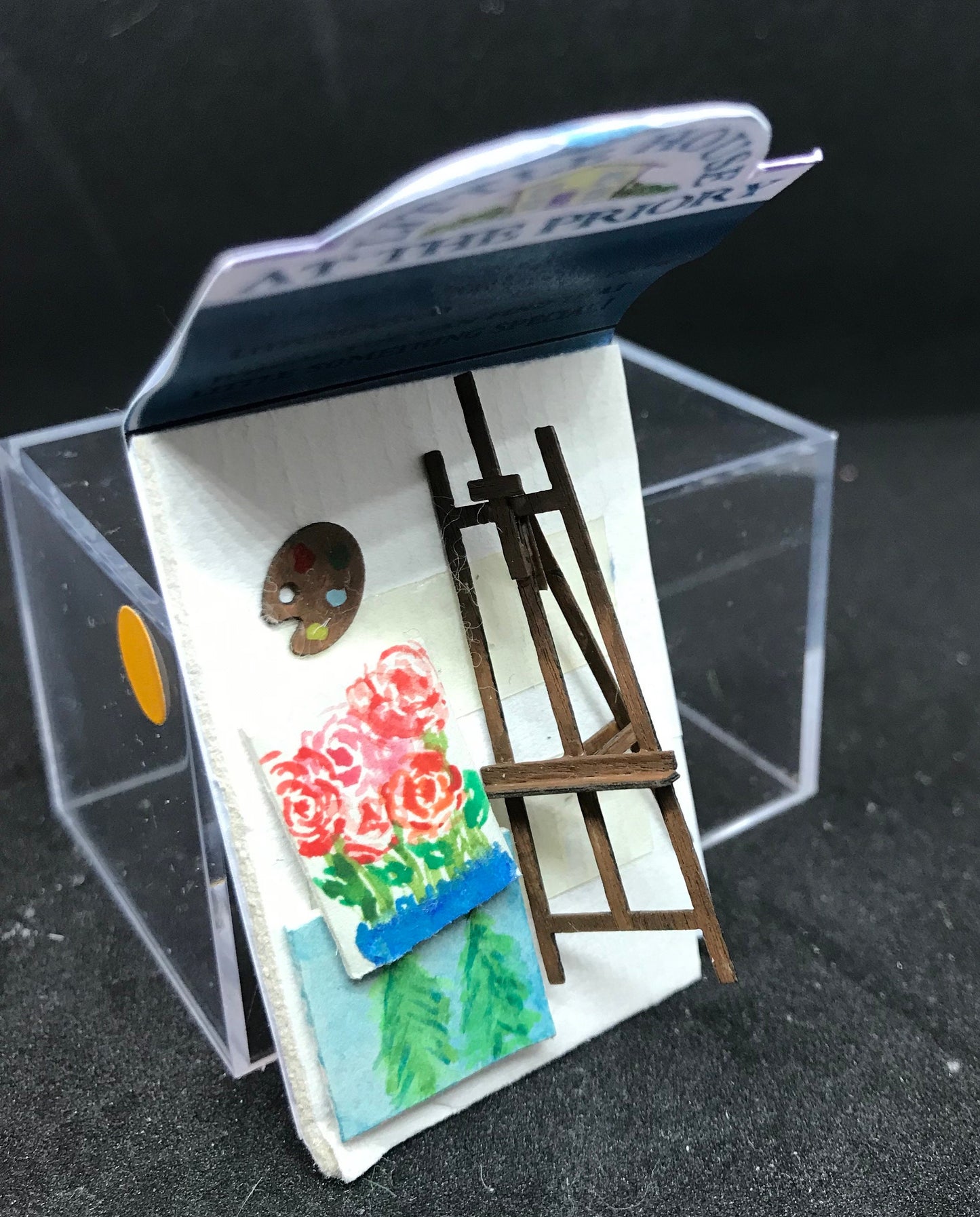 Dolls House Luxury Dressed 1/48th Artists Easel - Portrait -