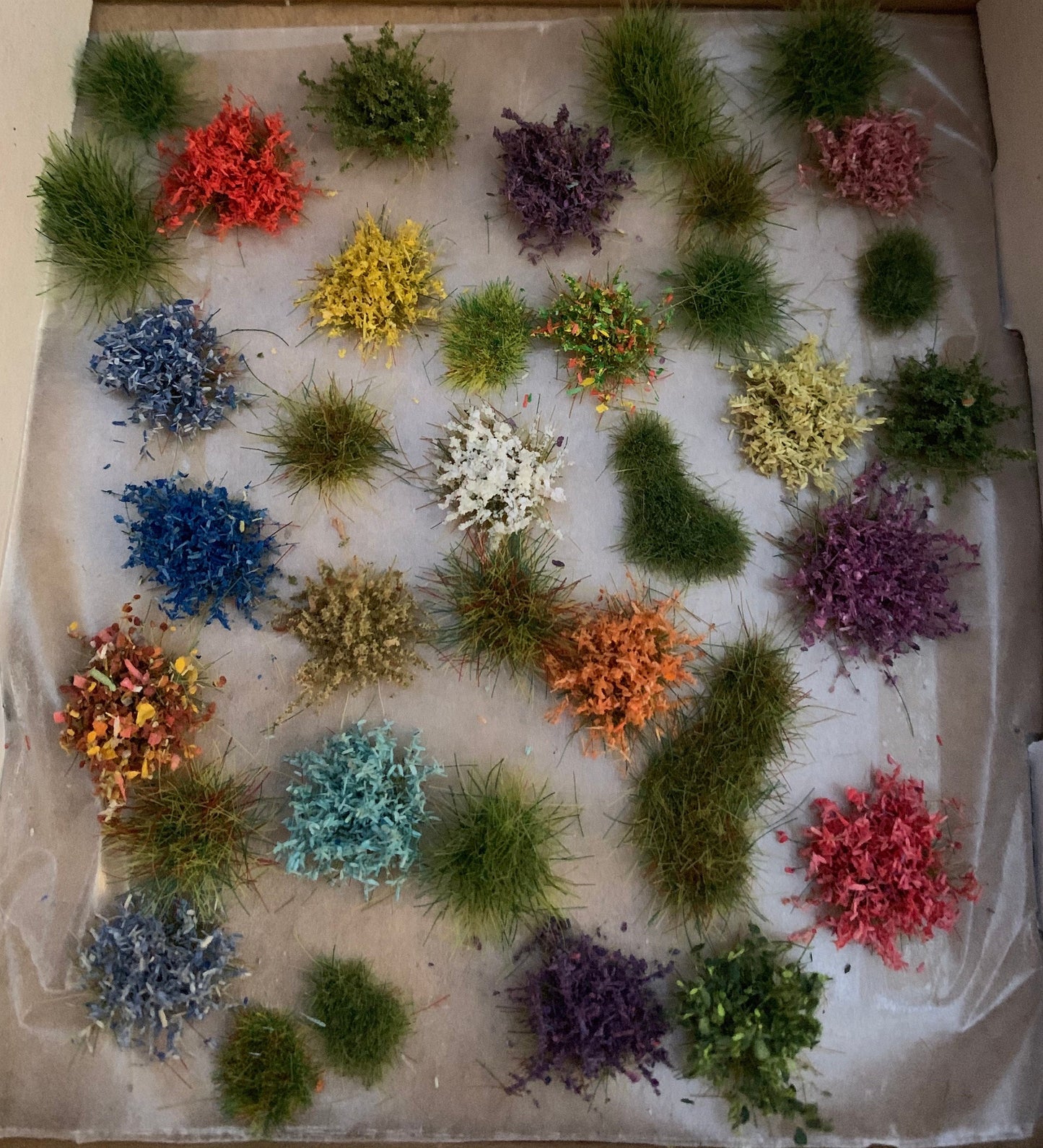 Dolls House Miniatures ( 1/48th - 1:48th - 1/4" - Quarter Inch Scale ) 1/24th or SCENICS