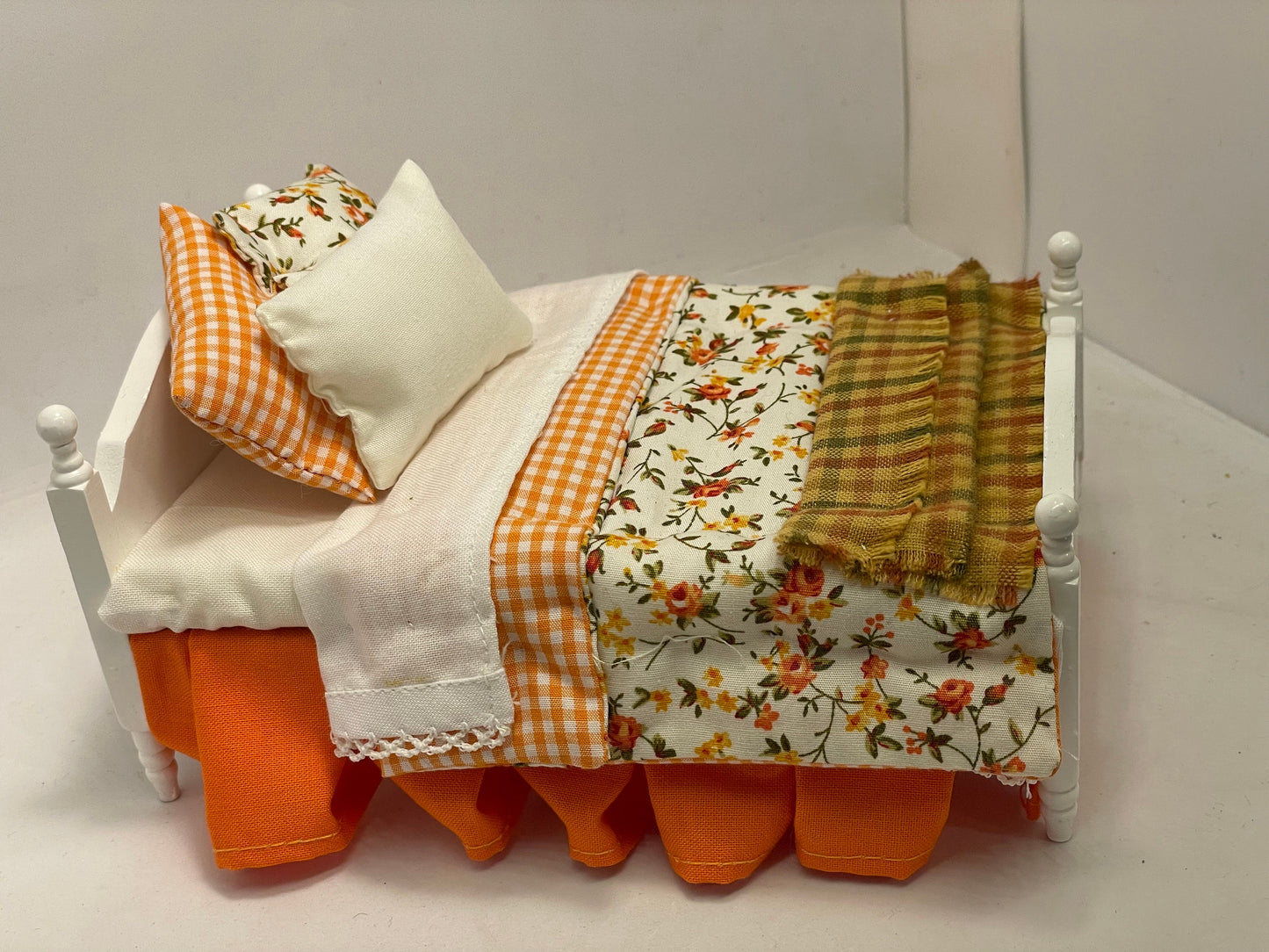 1/12th single bed - Dahlia