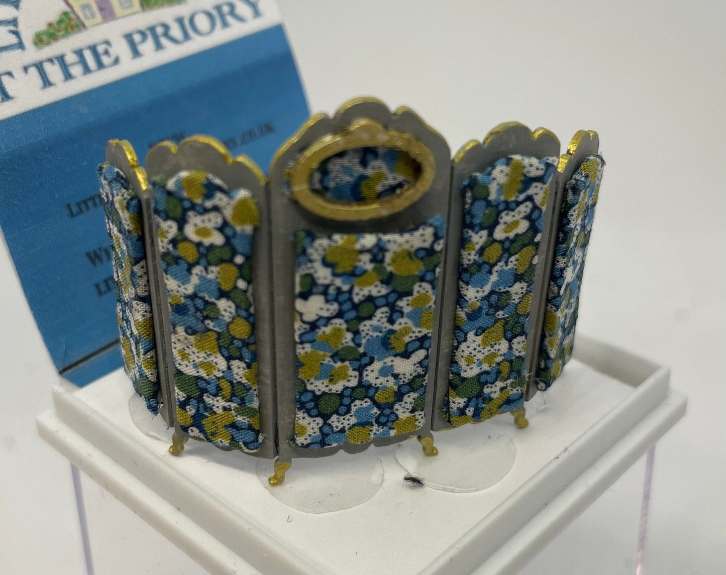 Dolls House 1/48th Room divider