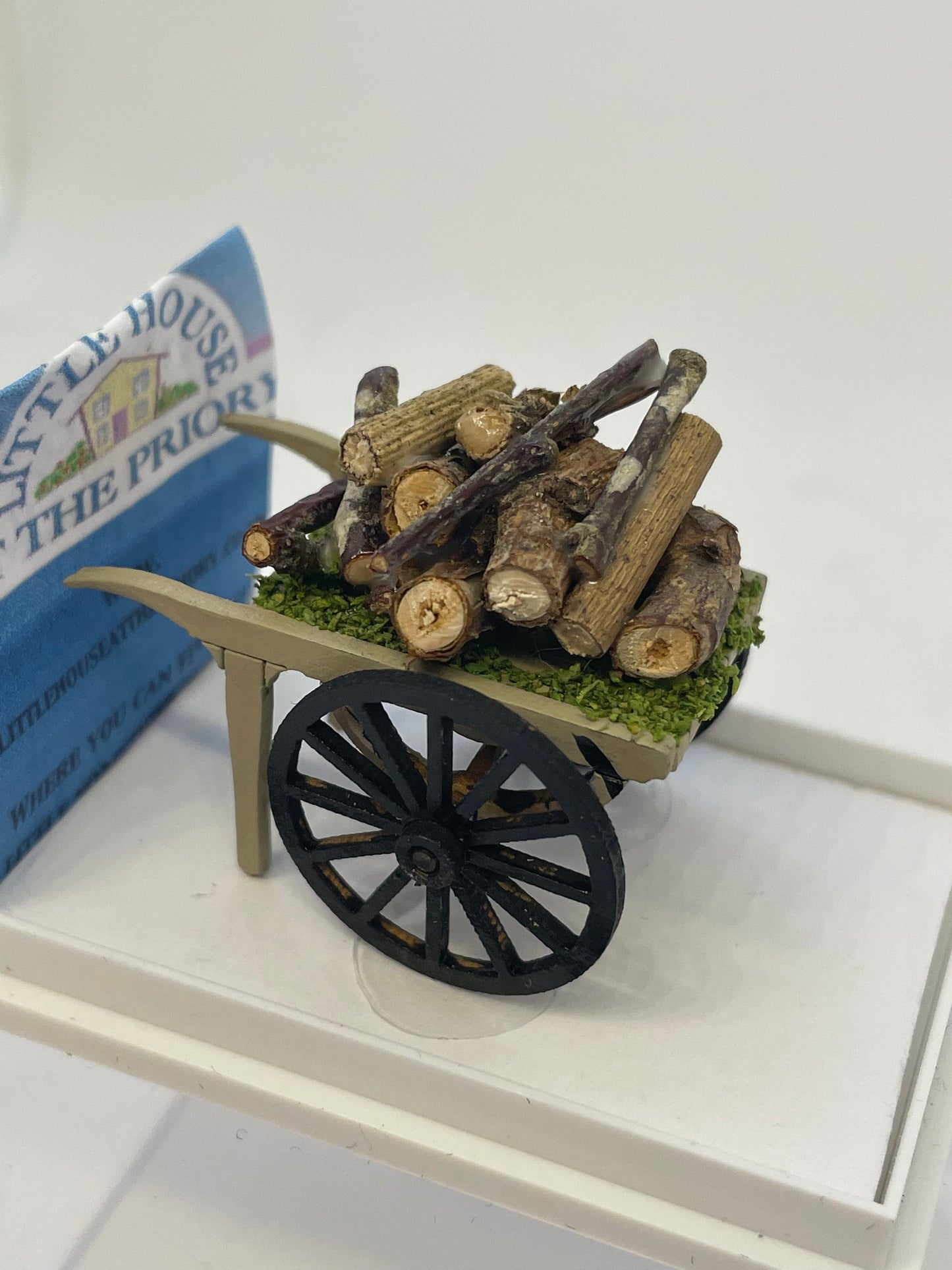 Dolls House Miniatures ( 1/48th - 1:48th - 1/4" - Quarter Inch Scale ) Log Cart