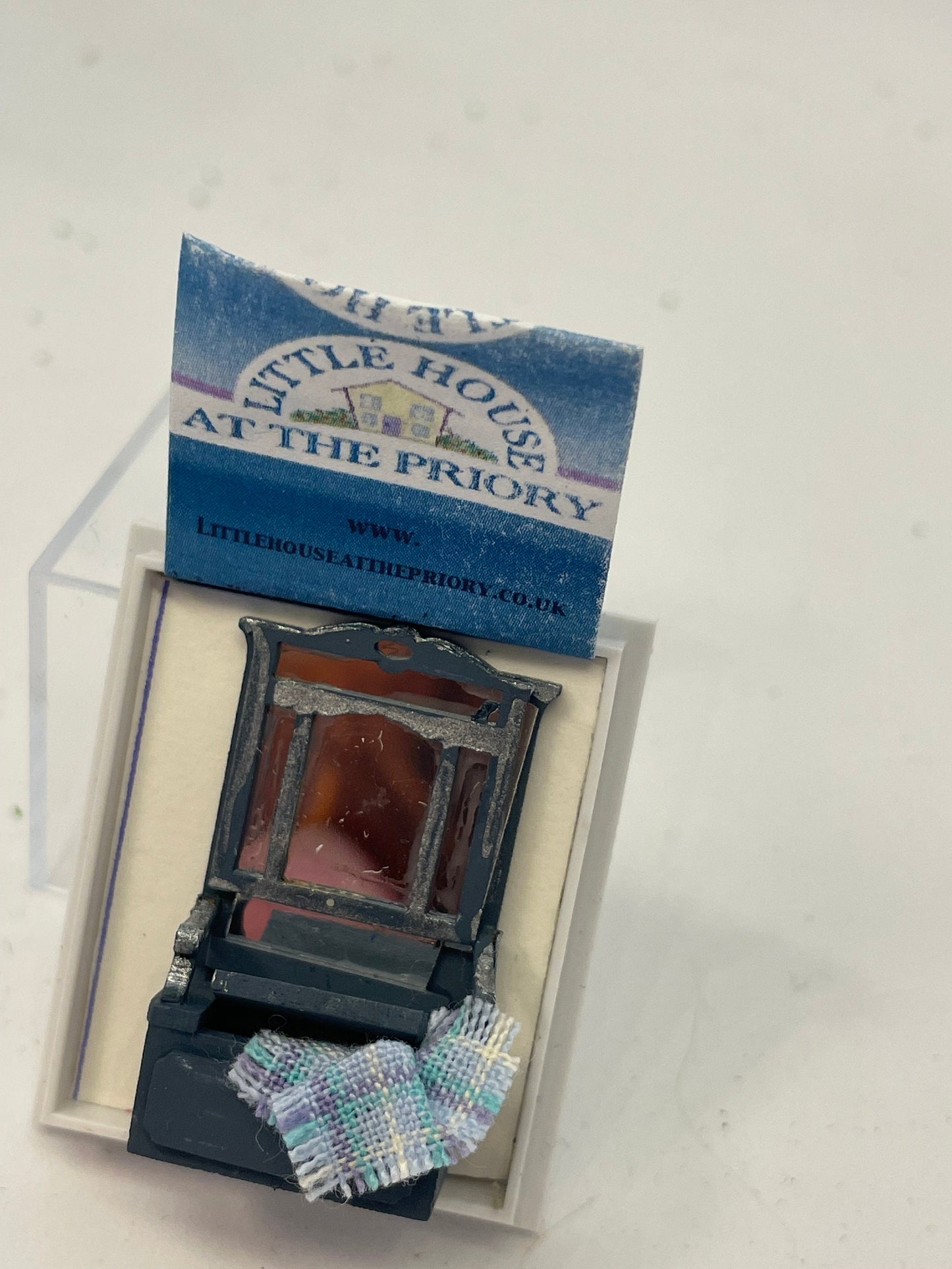 Dolls House 1/48th - Monks Bench