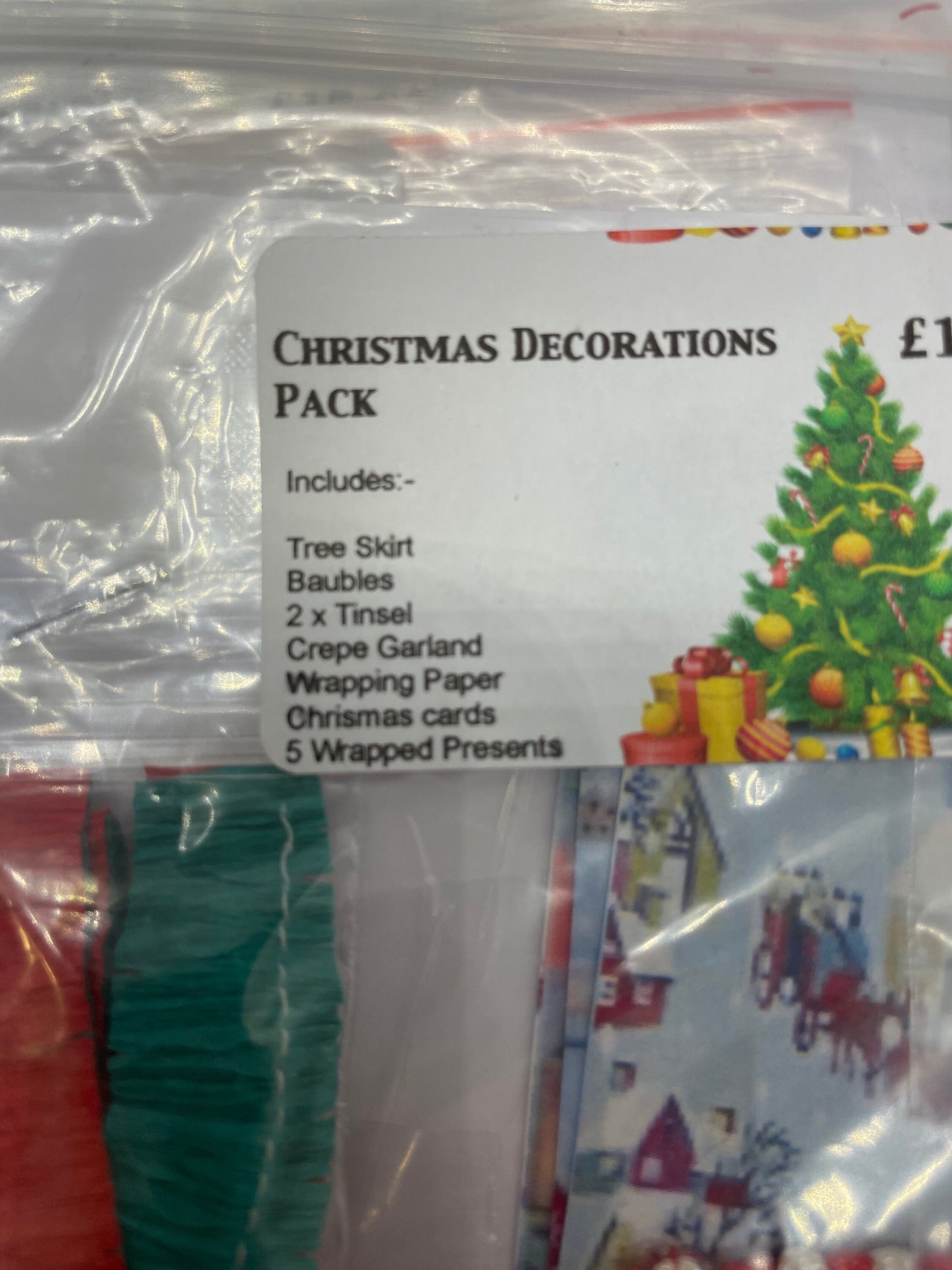Dolls House Miniatures - 1/12th Christmas Decorations Accessories Pack