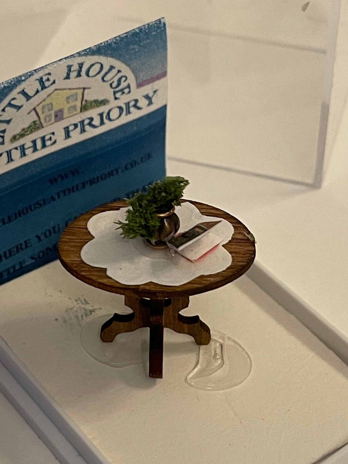 Dolls House 1/48th - Occasional Table