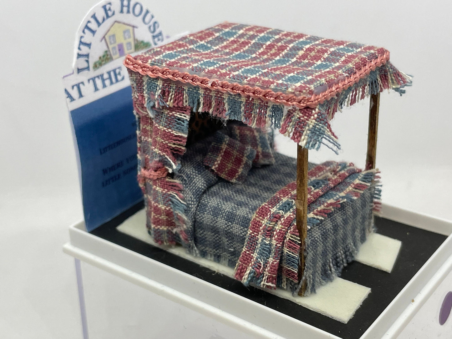 Dolls House 1/48th - Four Poster bed - MORAG