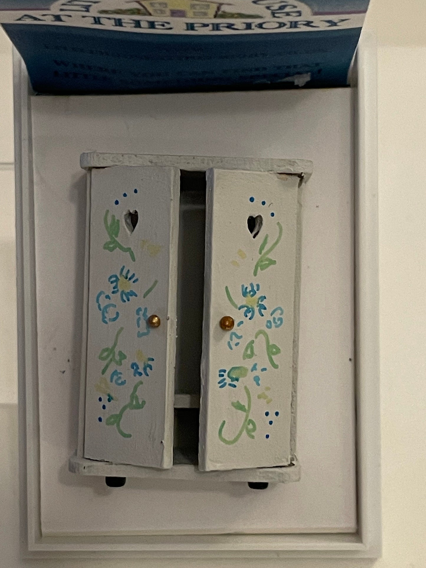 Dolls House 1/48th - Floral Wardrobe