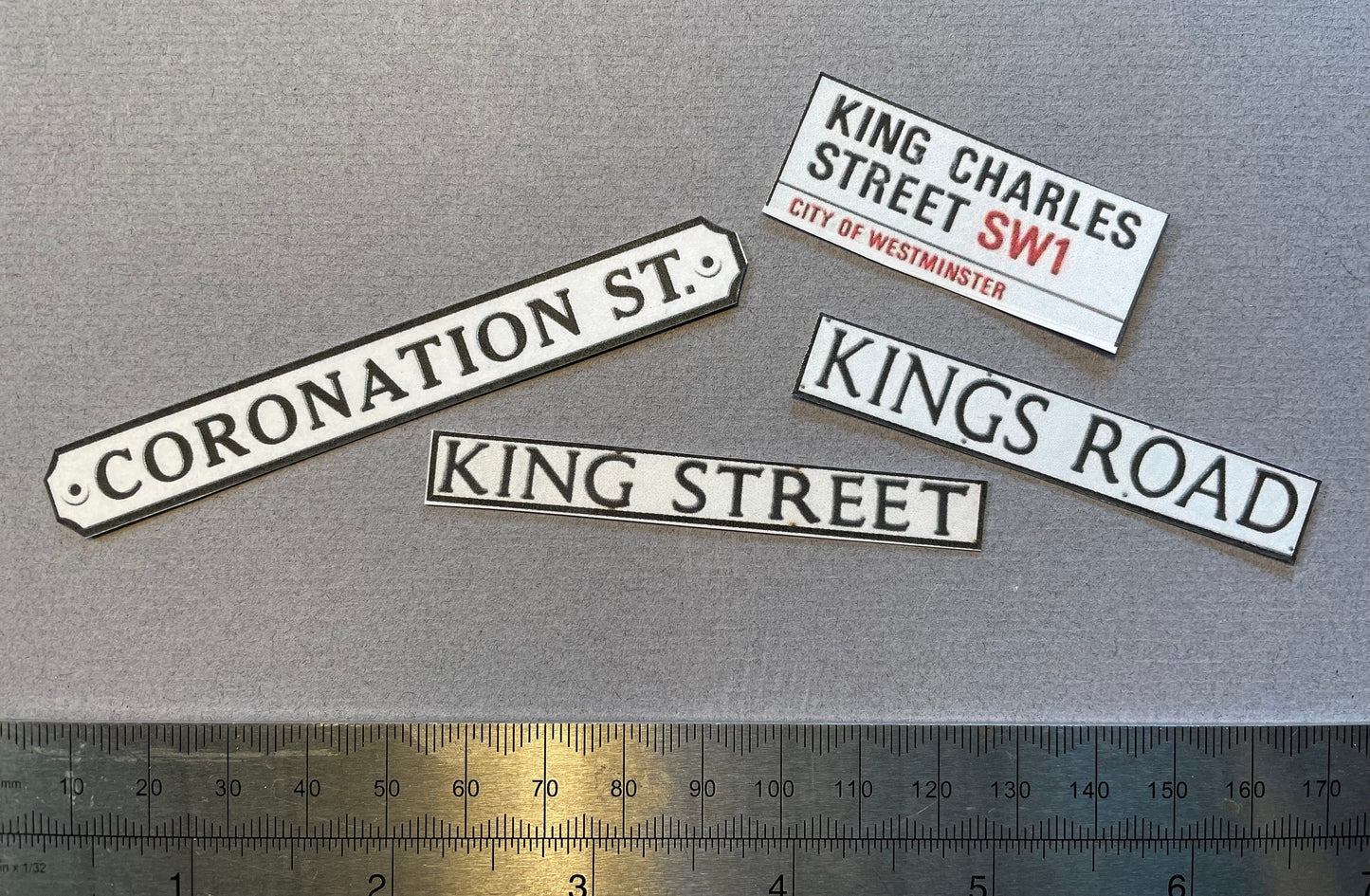 Dolls House Miniatures - Royal - King Charles III coronation - Street Sign x 1