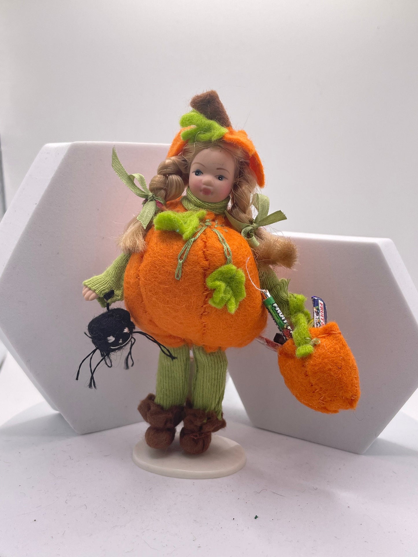 Dolls House Miniatures - 1/12th child dolls in Fancy Dress (Halloween/ Spooky) x1