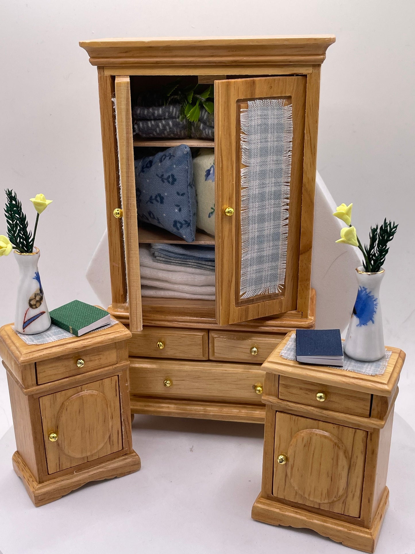 Dolls House Miniatures - 1/12th Pine Blanket Cupboard and bedsides - Vera Collective