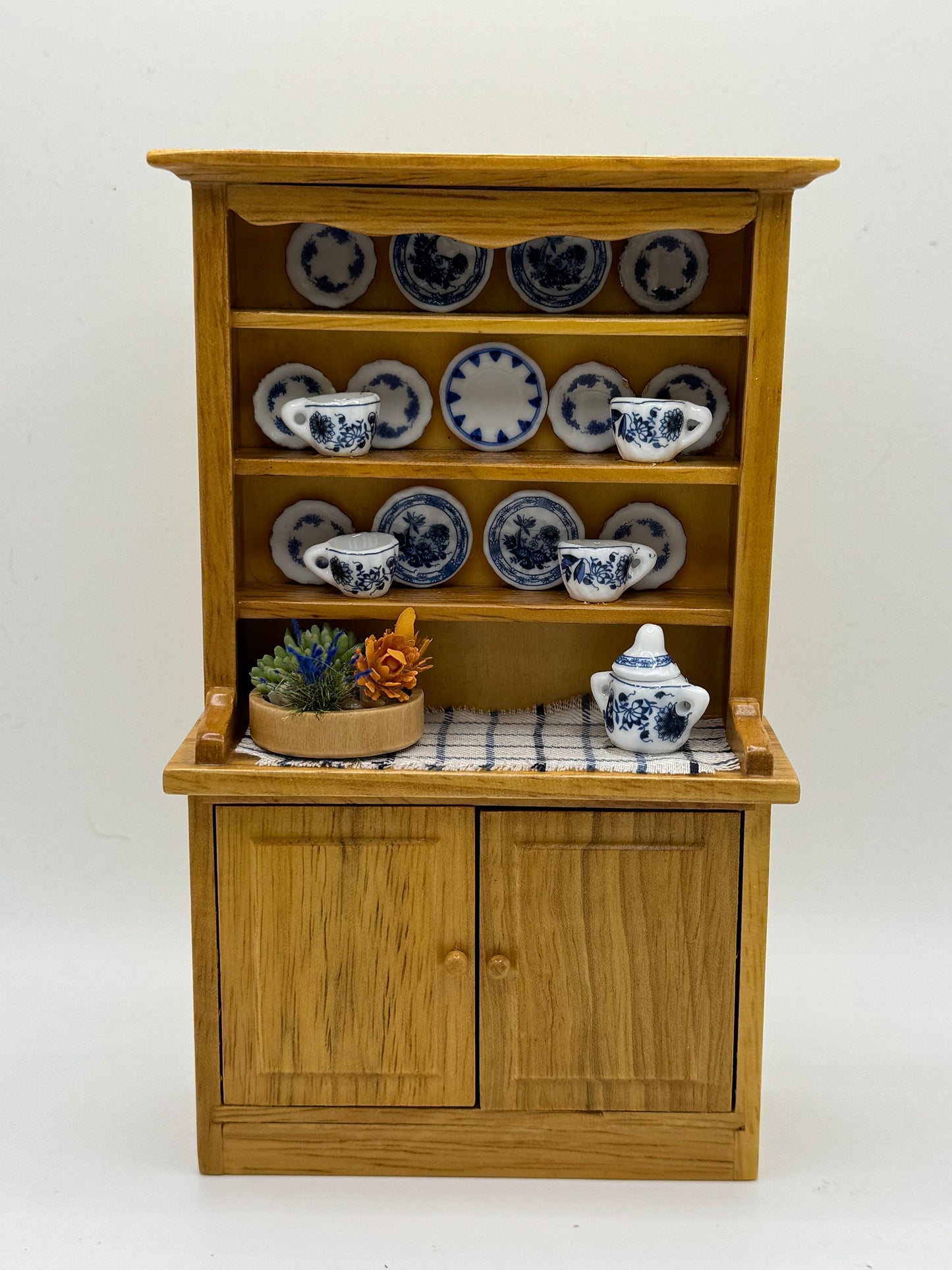 Dolls House Miniatures - Kitchen Dresser / Hutch
