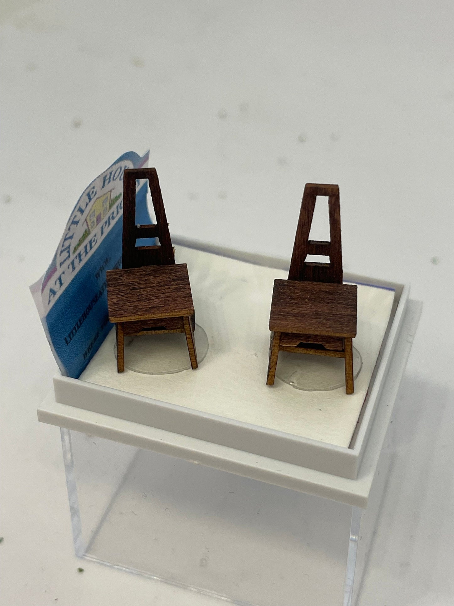 Dolls House 1/48 s/2 mission chairs