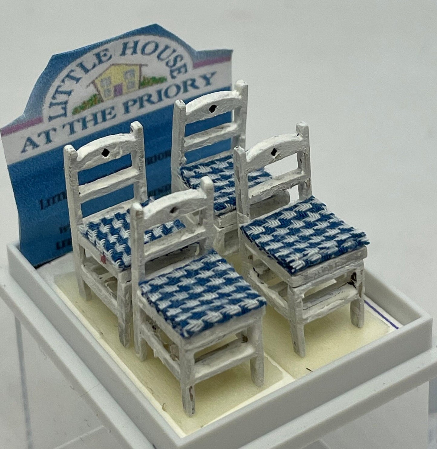 Dolls House 1/48th - s/4 Chairs