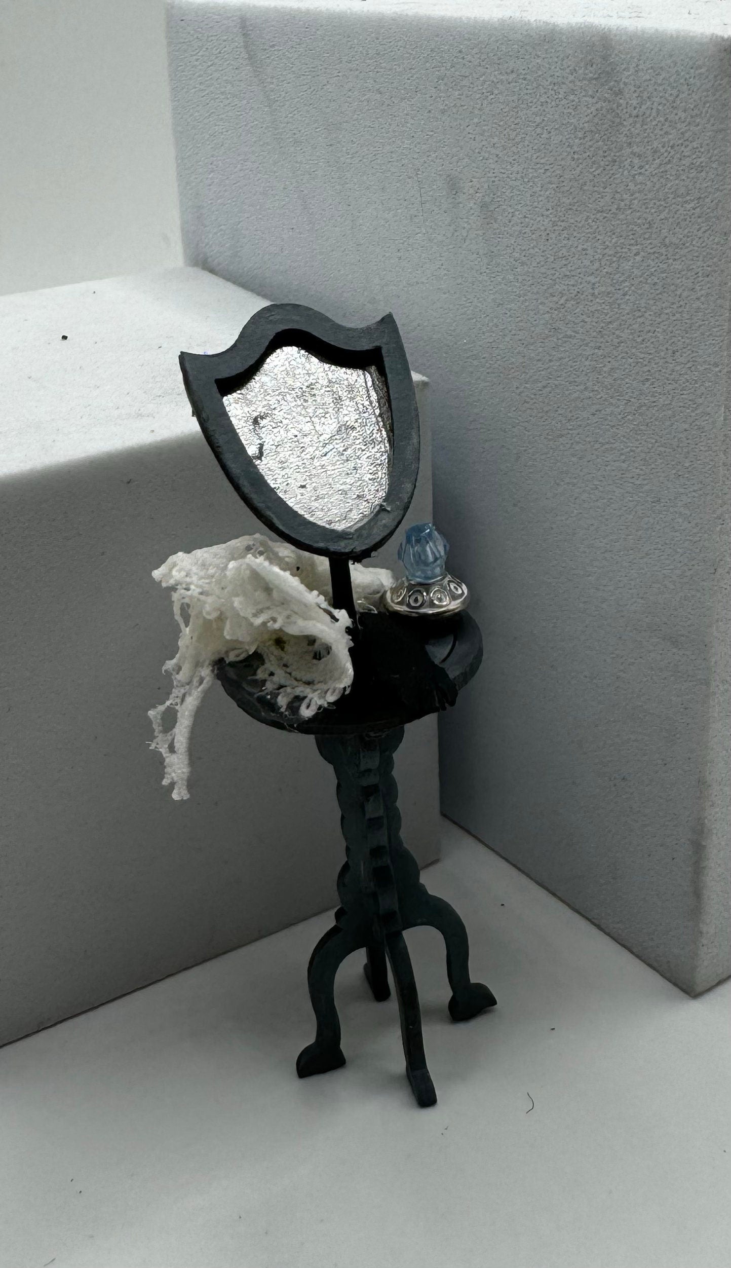 Dolls House Miniatures - 1/24th / 1:24 / Quarter Inch Scale Mirror Table x 1