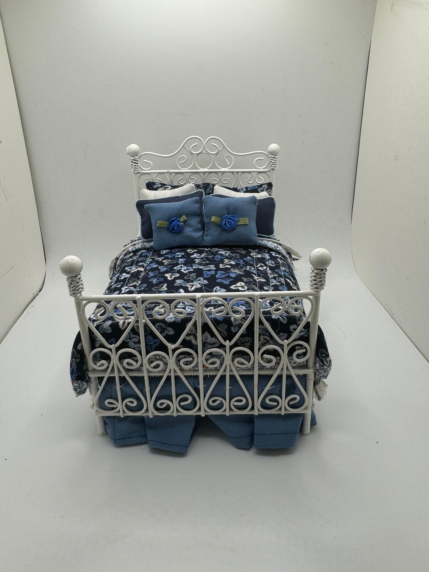 Dolls House Luxury Dressed 1/12th - 1:12 - 1 inch scale Hand Dressed Bed - Ivy (Liberty fabric)