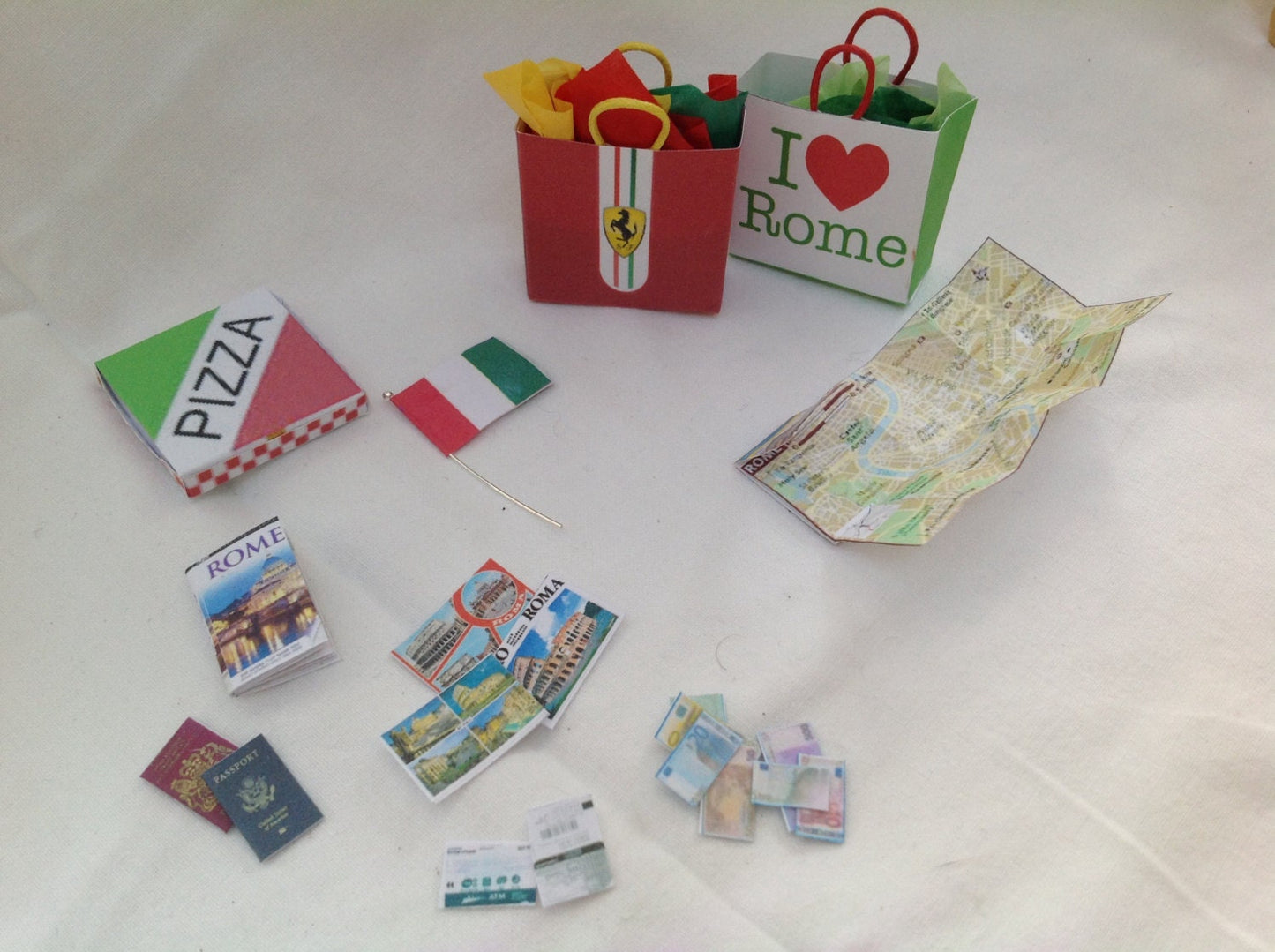 Dolls House Miniatures - 1/12th World Series travellers set - London, Rome, Barcelona, Venice