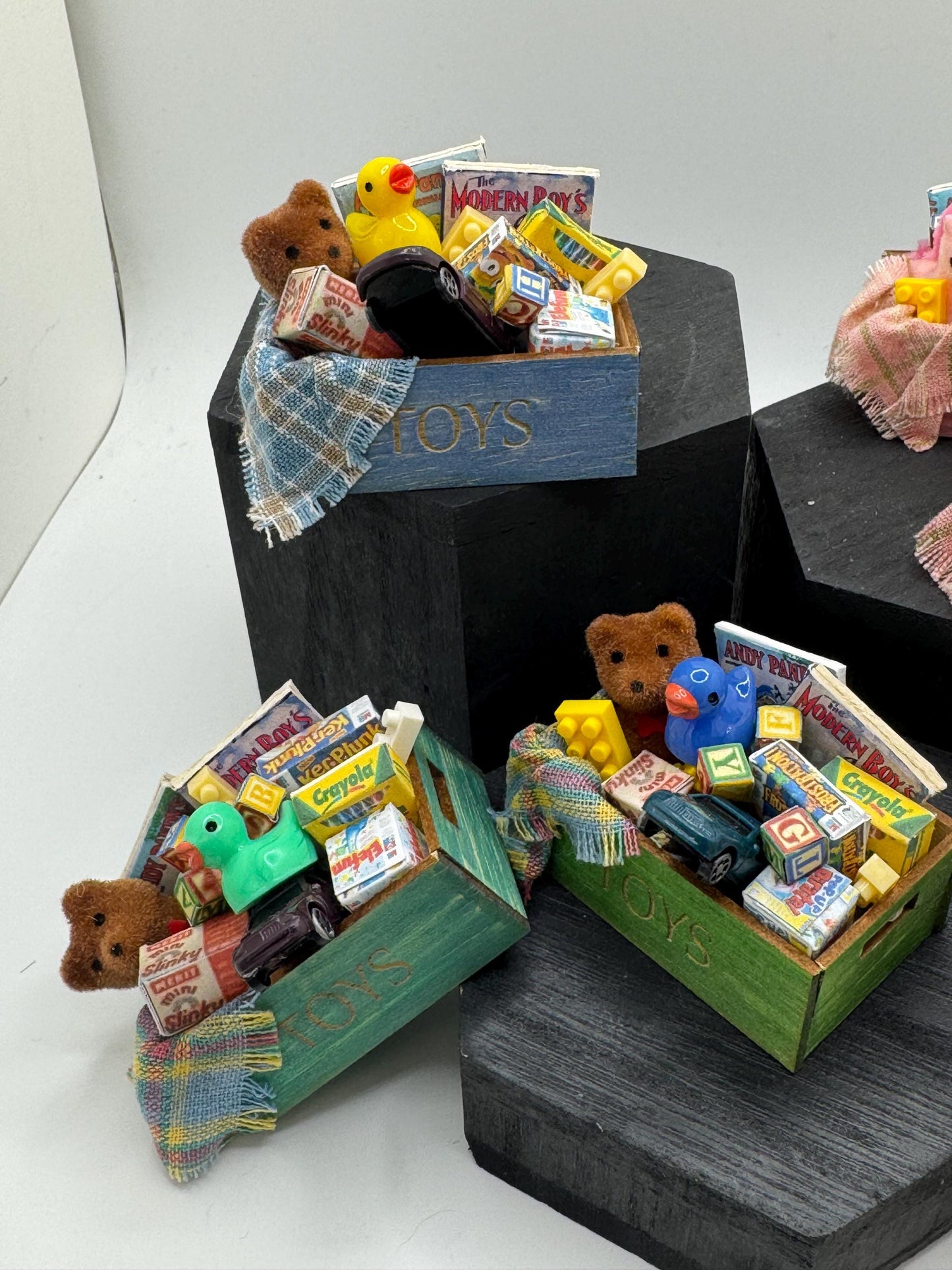 Dolls House Miniatures - Toy box x1