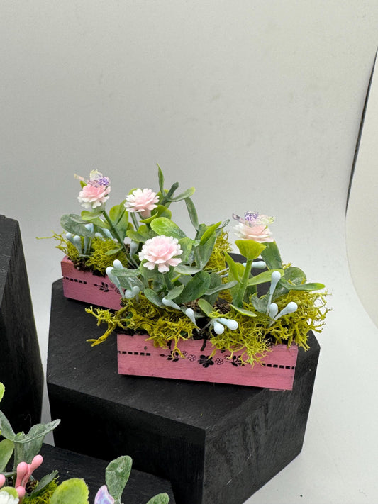 Dolls House Miniatures - 1/12th Trough / Window box with Butterfly (various options)