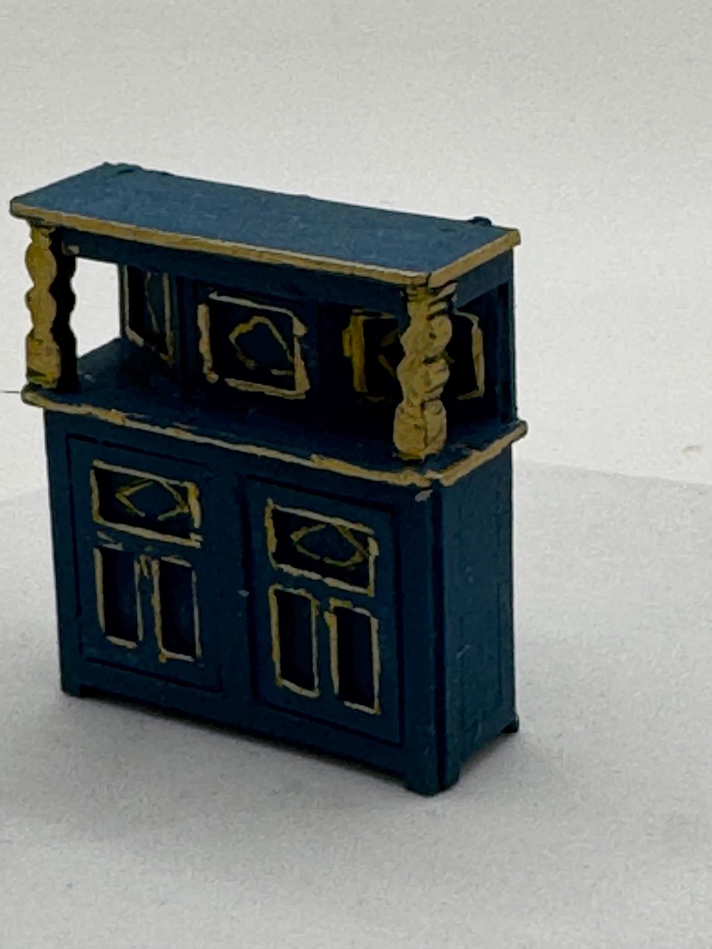 Dolls House 1/48th - Elizabethan Court Cupboard