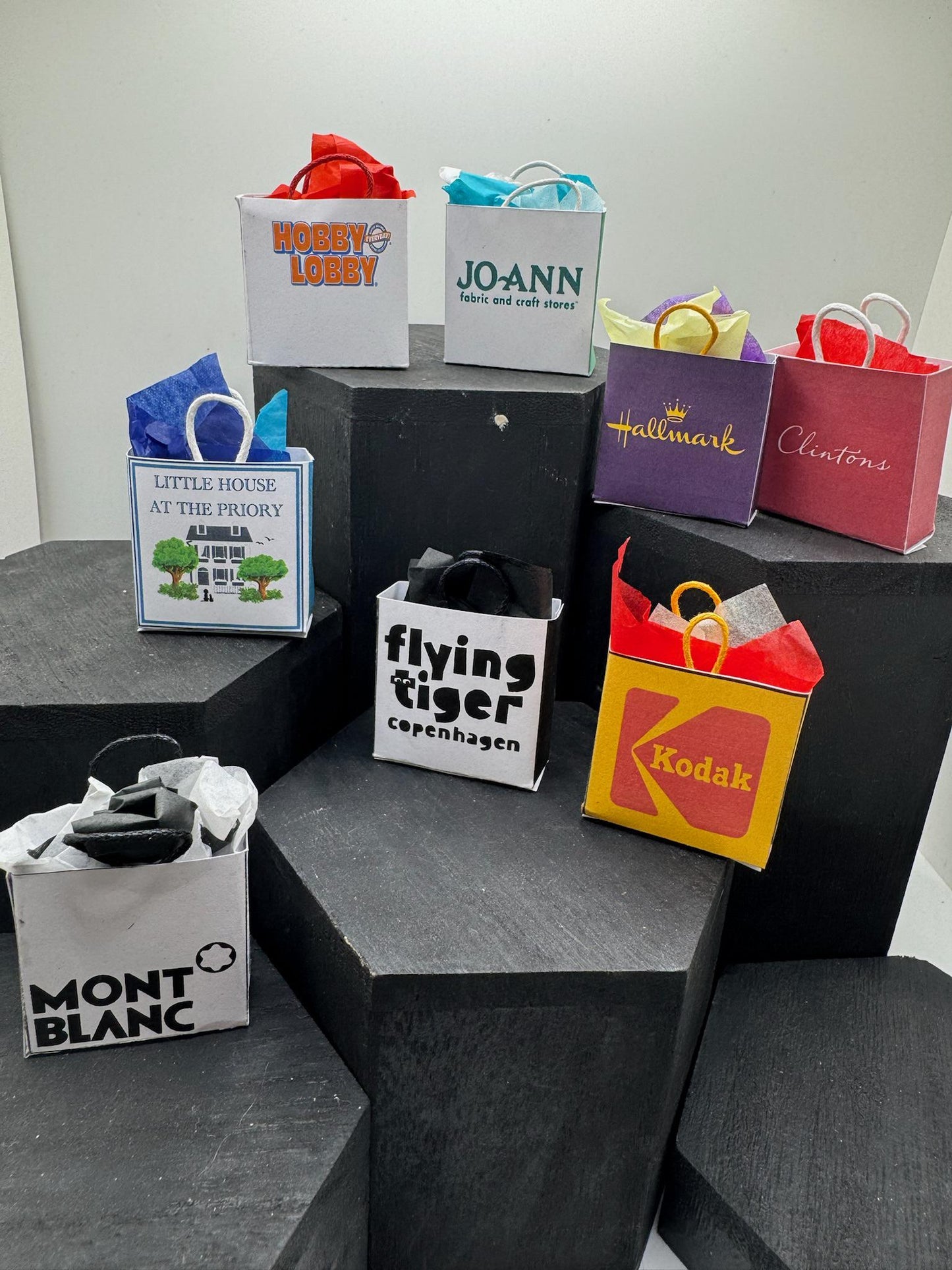 Dolls House Miniatures- 1/12th Shopping Bags x8 - SET 8 - Craft and Office