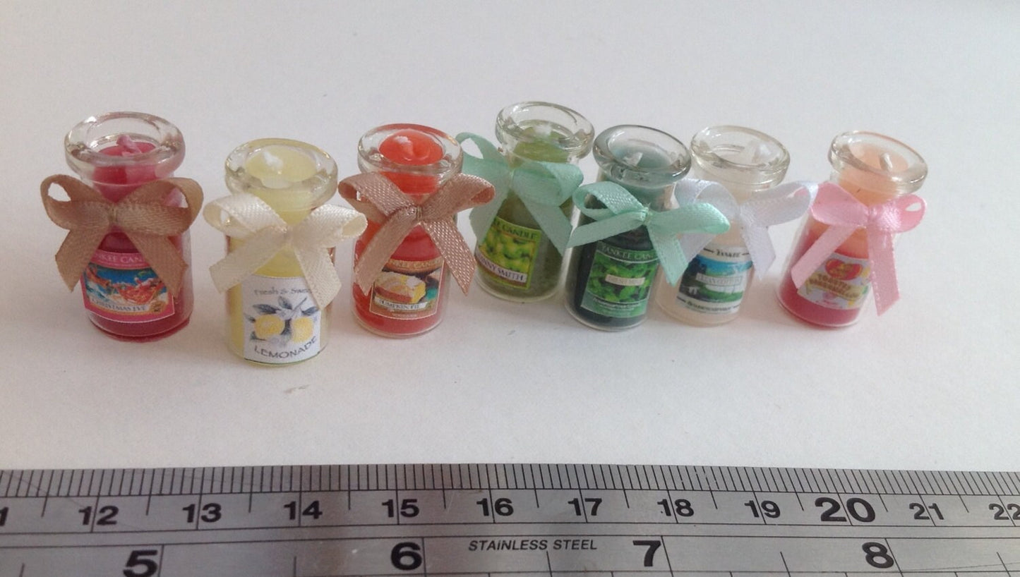 Dolls House Miniatures - 1/12th Tall candle jar x 1 (assorted colours)