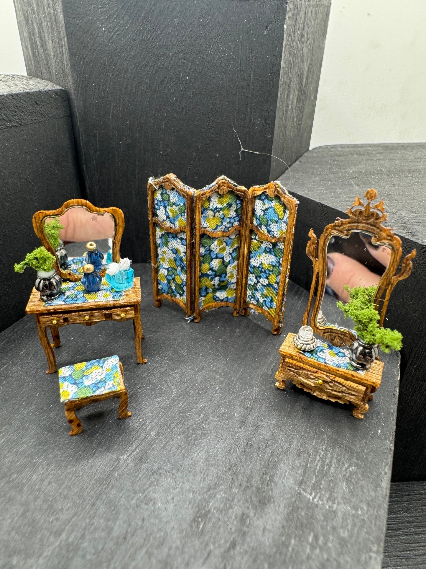 1/48th Dressing Room collection