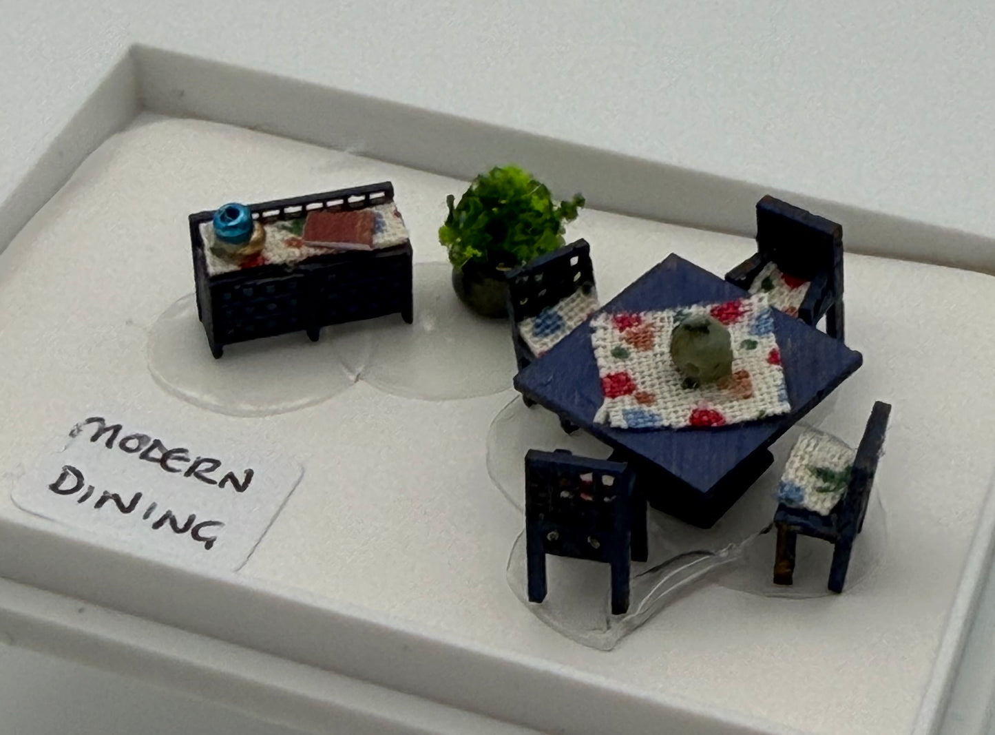 1/144th Modern Dining  Room set