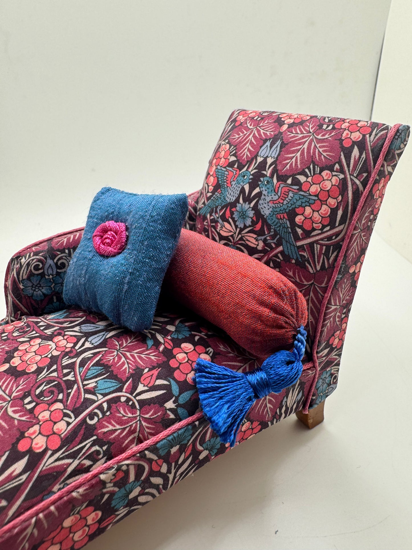 1/12th Chaise - Red William Morris Fabric