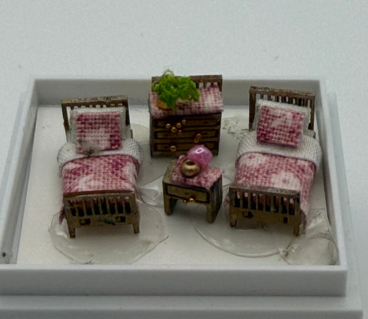 1/144th Victorian Childs Room set