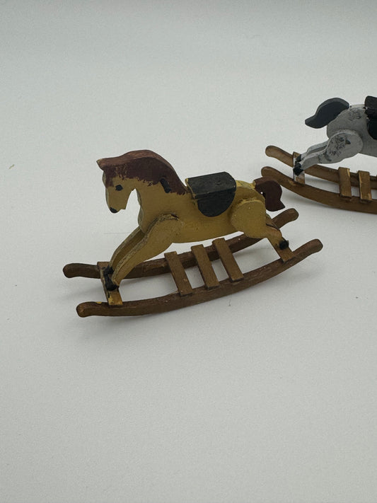 1/24th Rocking Horse x1