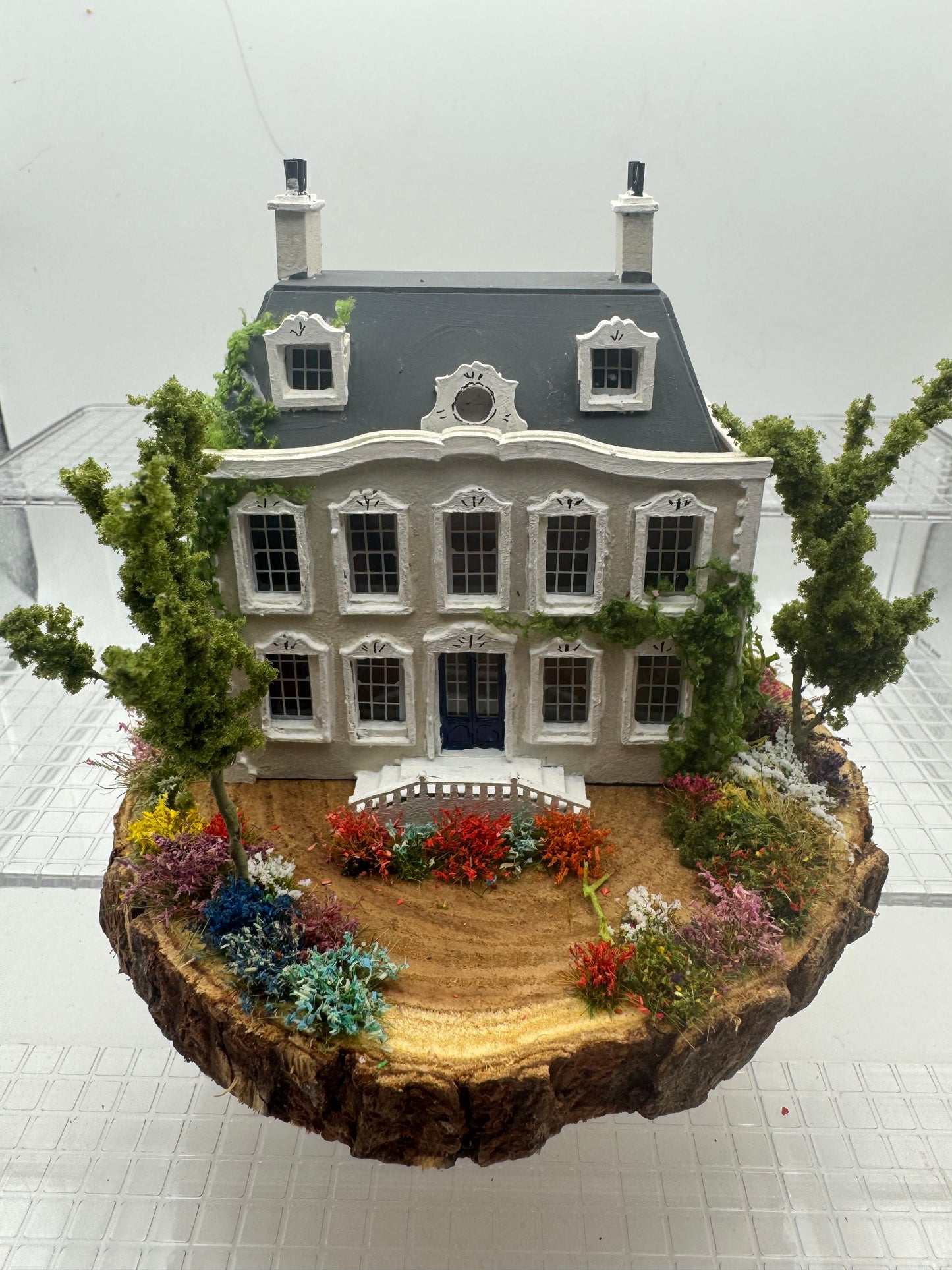 1/144th Grey Gardens