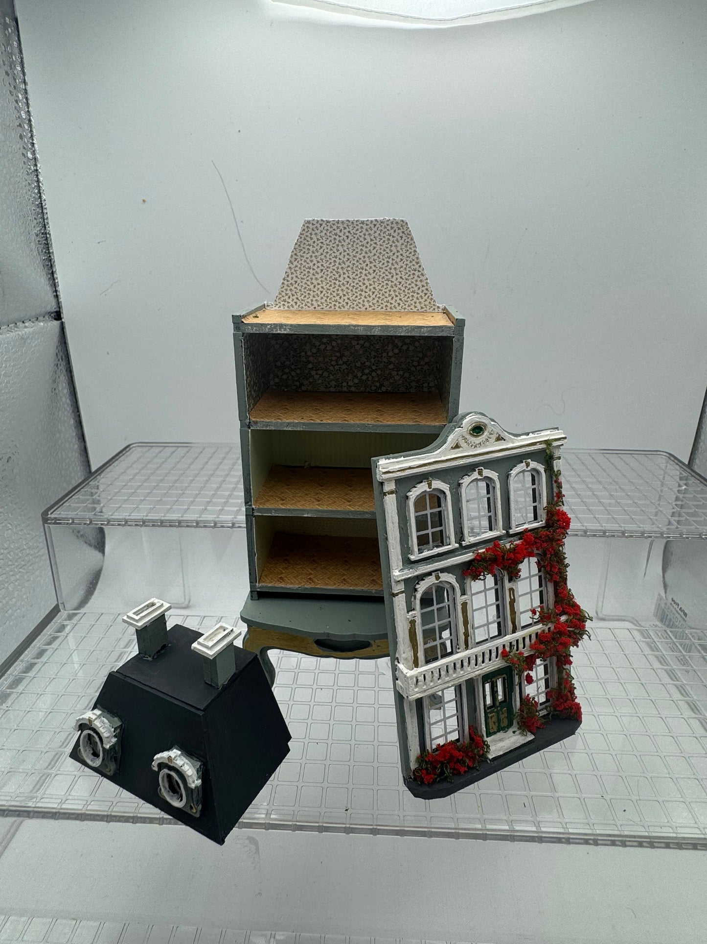 1/144th Tall House - Rose