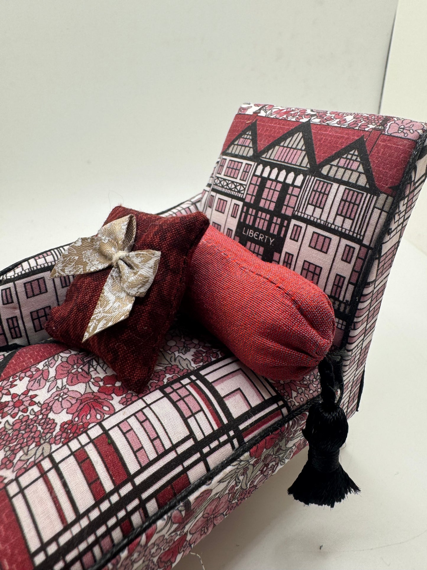 1/12 Chaise - Liberty Red fabric