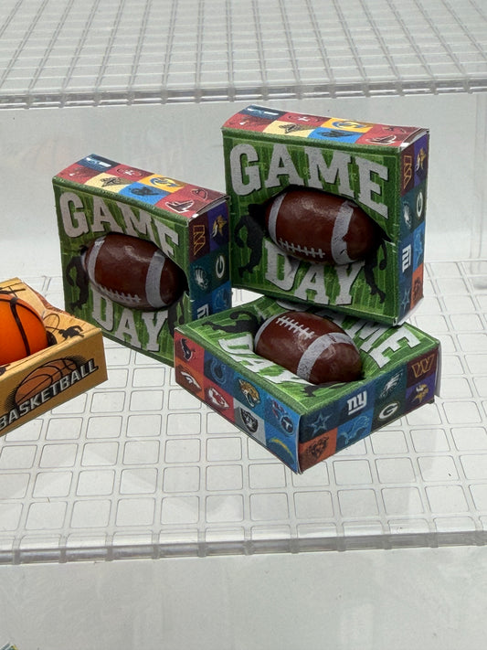 Dolls House Miniatures - American football in a Box x1