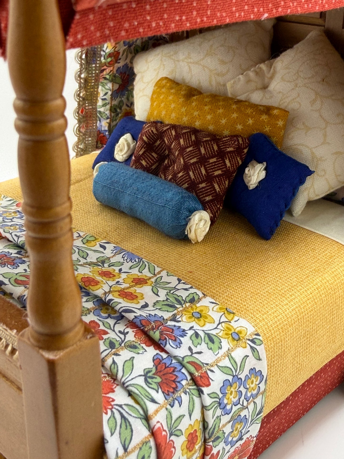 1/12th - 1:12 - 1 inch scale Four Poster bed with Liberty fabrics