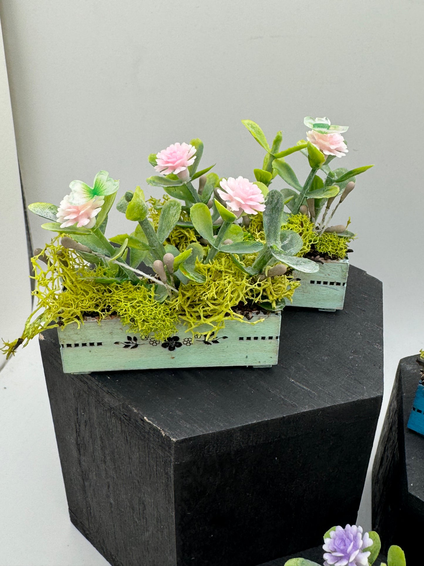 1/12th Trough / Window box with Butterfly (5 options)