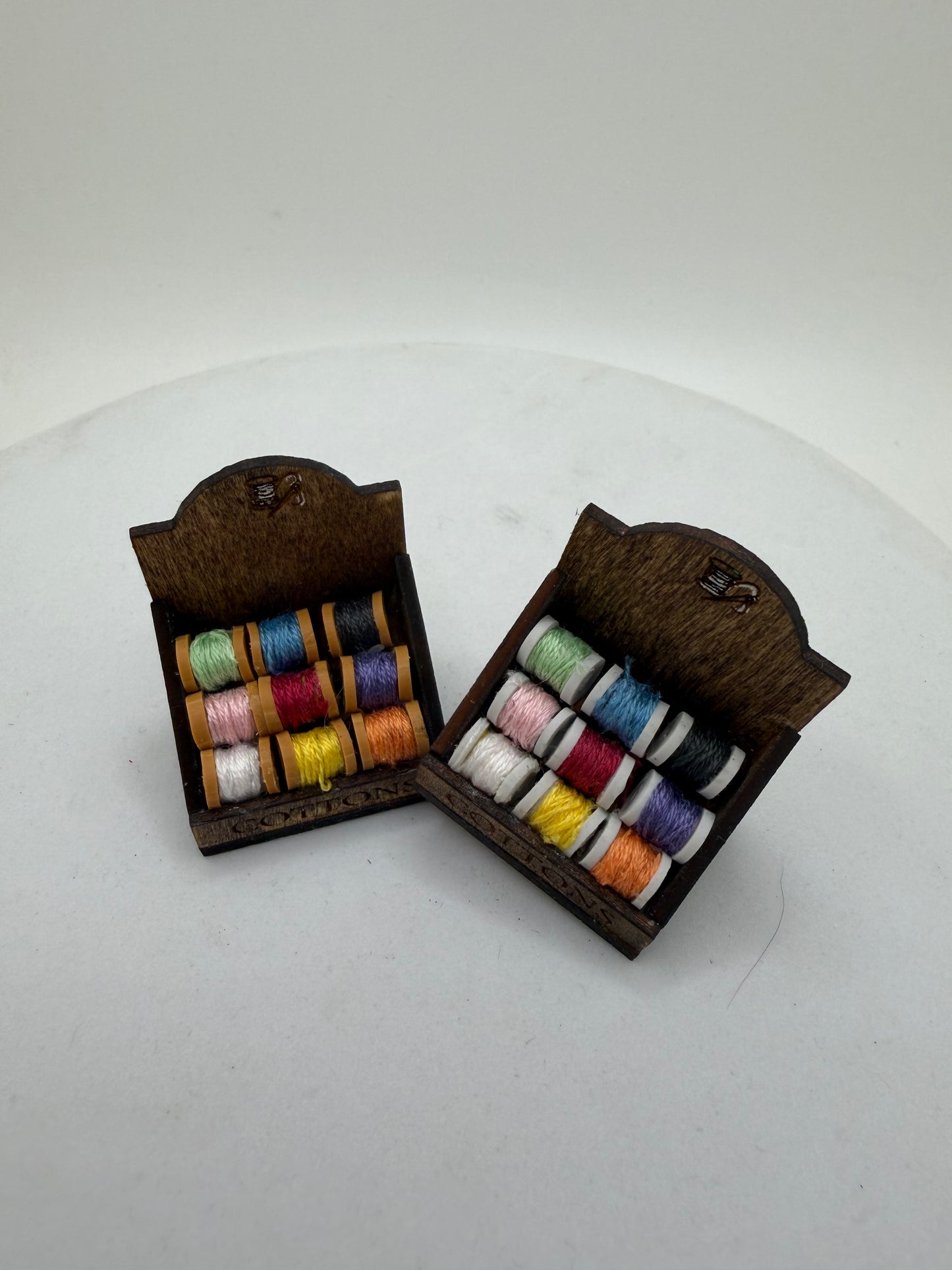 1/12th Wooden Cotton / Thread Counter