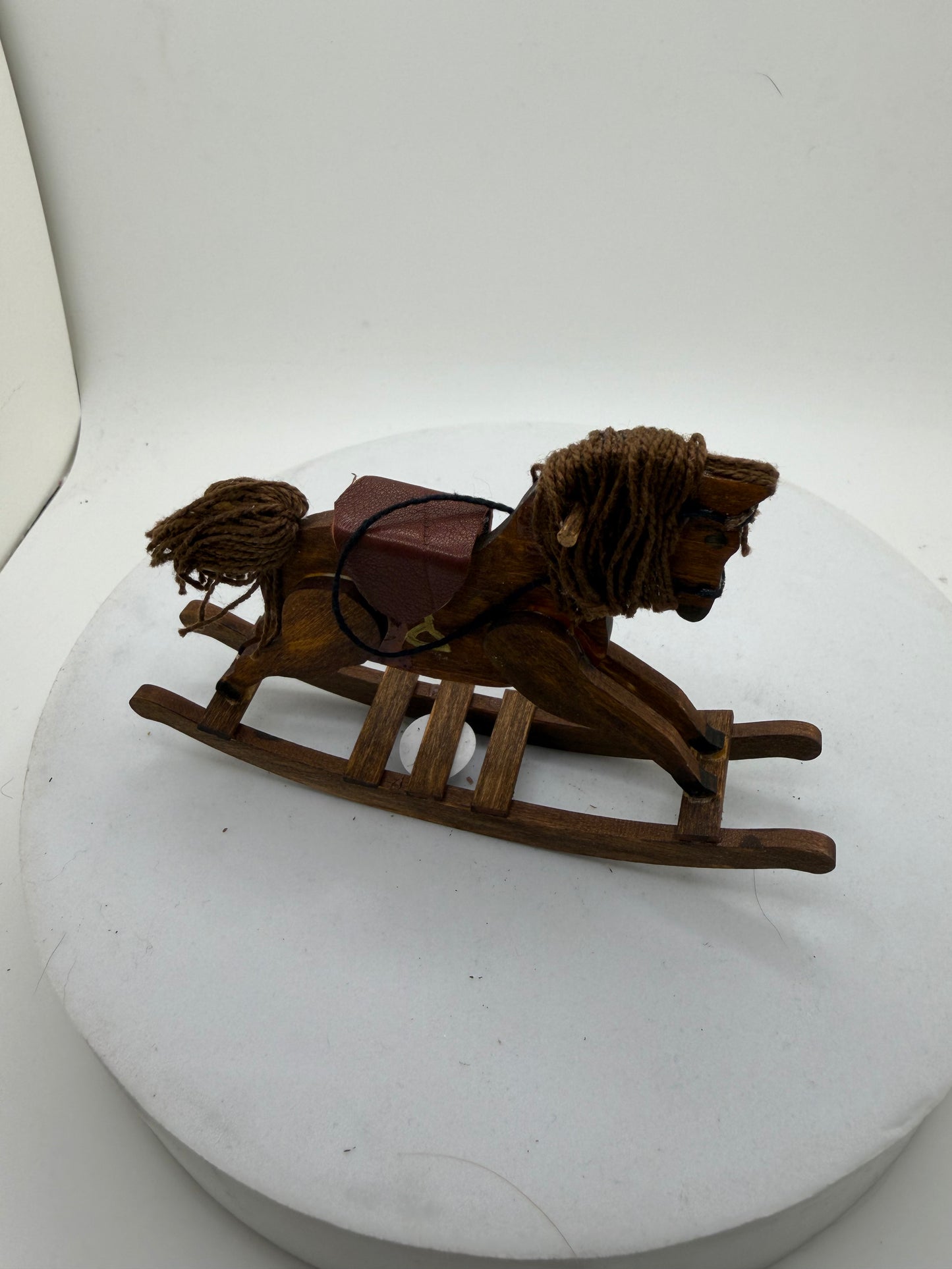 1/12th Rocking Horse x1