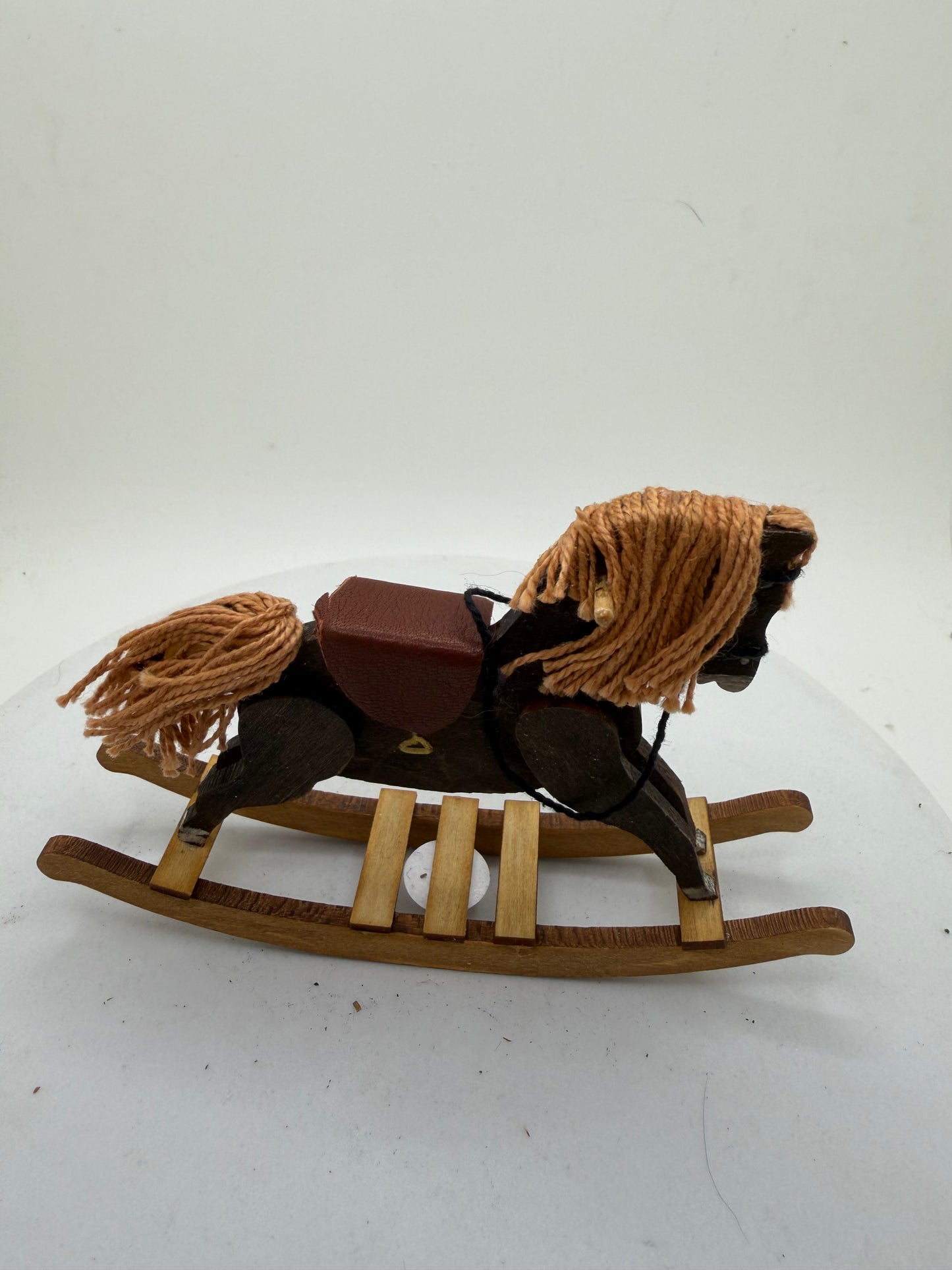 1/12th Rocking Horse x1