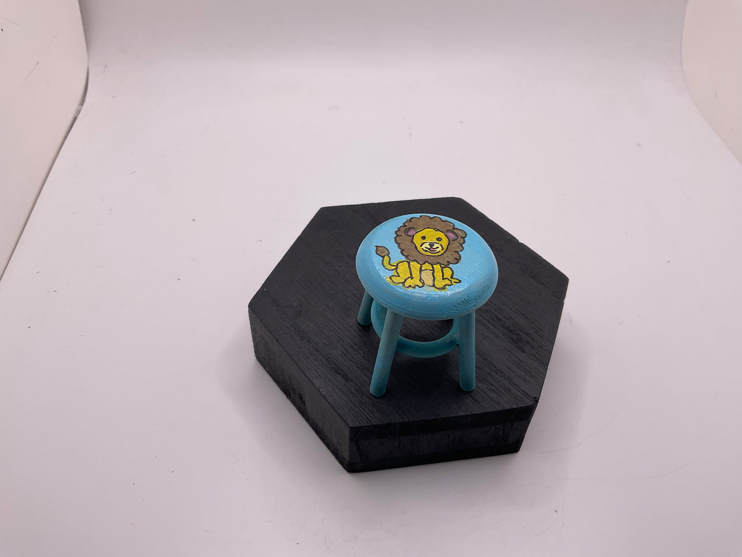 1/12th Animal Stools x1 (12 Options)