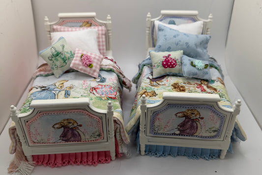 1/12th - 1:12 - 1 inch scale Beatrix Potter Single bed (2 available)