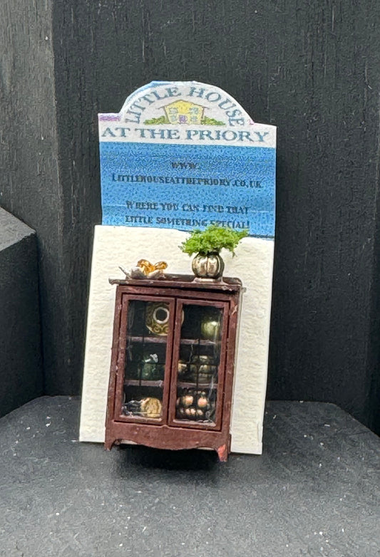 1/48th Curio Cabinet