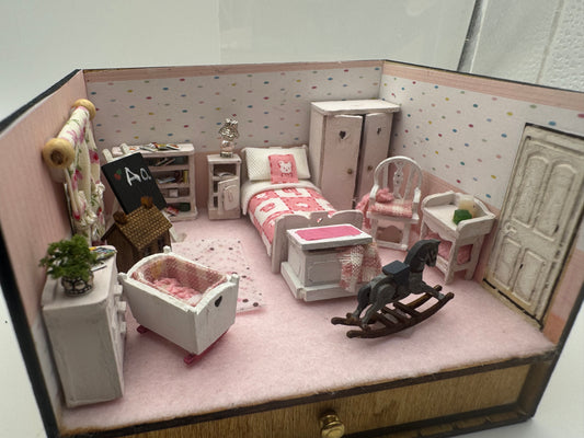 1/48th Room Box - Girls Nursery