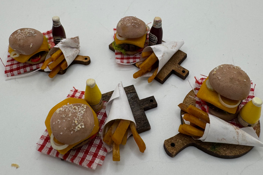 1/12th Burger & Fries Board x1